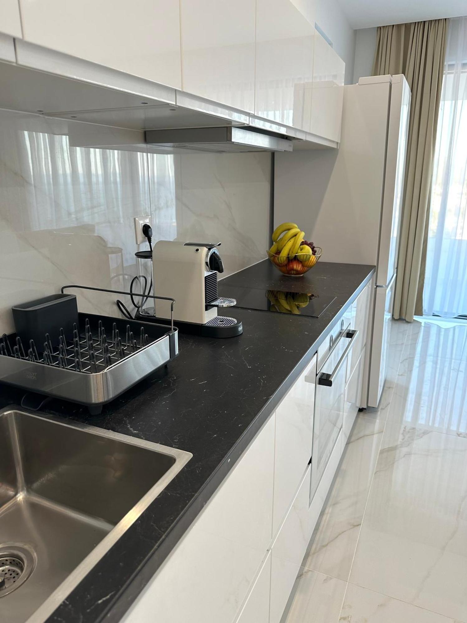 Villa Apartment Danny Baška Voda Esterno foto