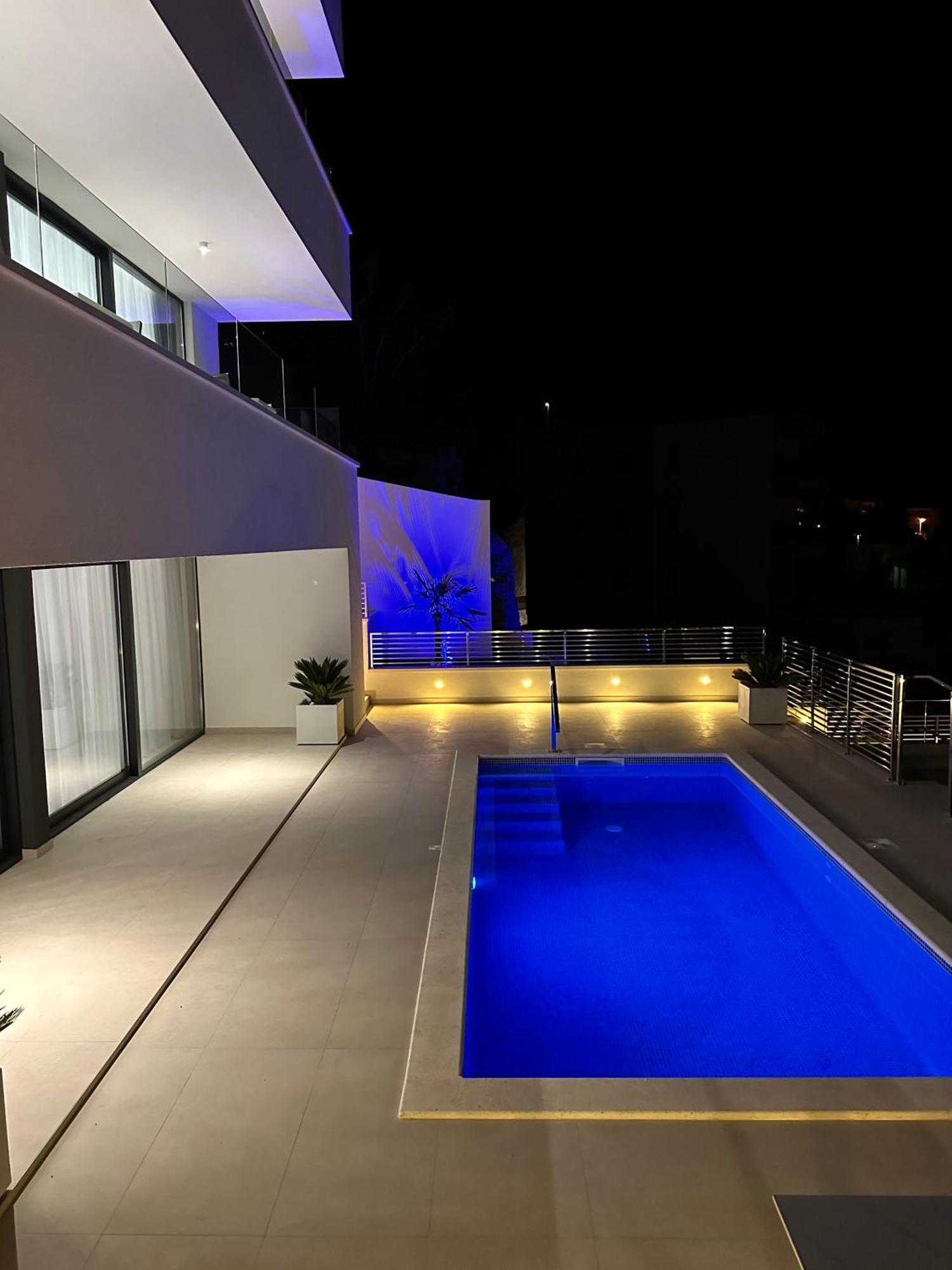 Villa Apartment Danny Baška Voda Esterno foto